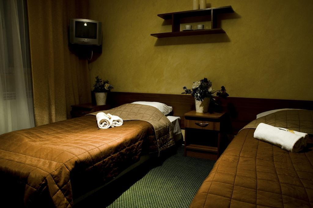 Silesia Hotel Międzybrodzie Bialskie Стая снимка